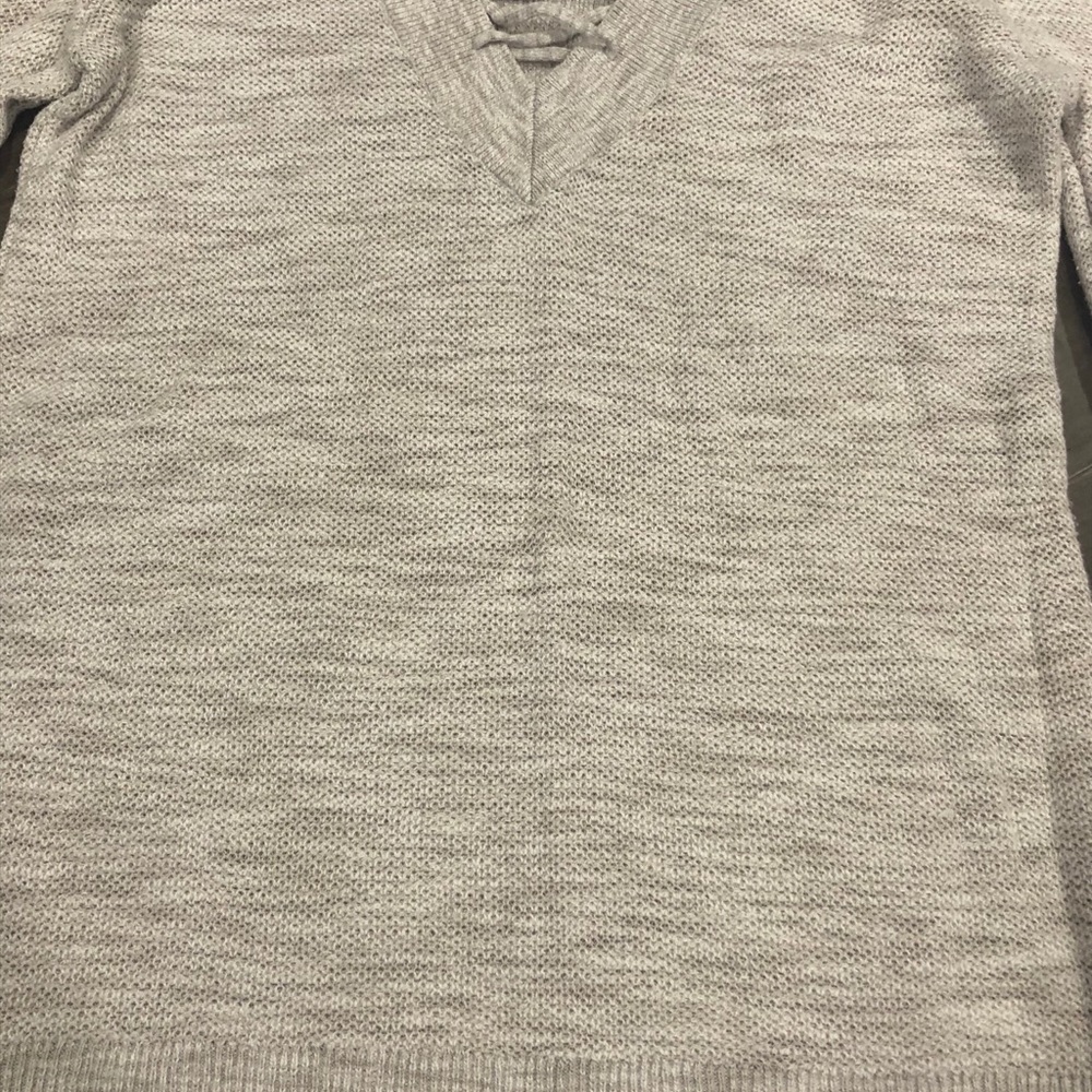 Express Sweater - Picture 4 of 5